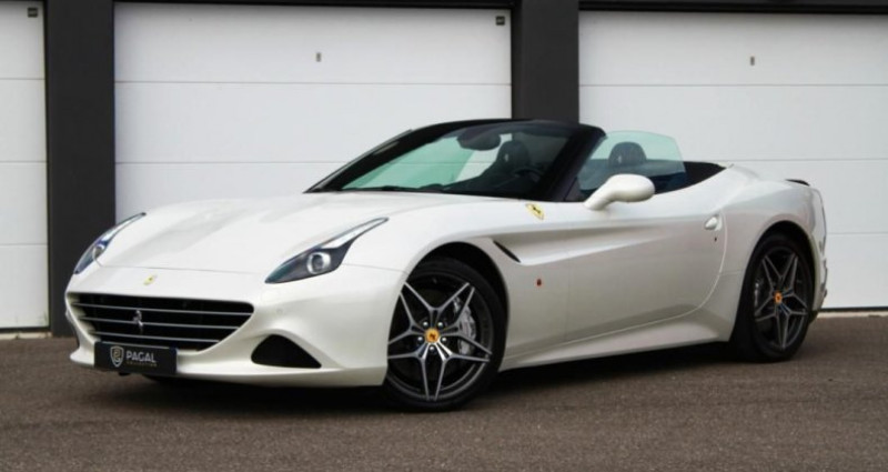 Ferrari California 560 CAB | CARNET ENTRETIEN COMPLET 2014 Ferrari California 560 CAB | CARNET ENTRETIEN COMPLET  occasion à Sainte-Croix-en-Plaine